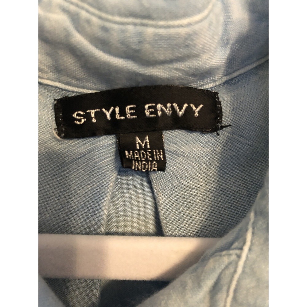 Style Envy Womens Top‎ Medium Blue Long Sleeve Roll Tab Button Up Shirt Pockets - Picture 4 of 7